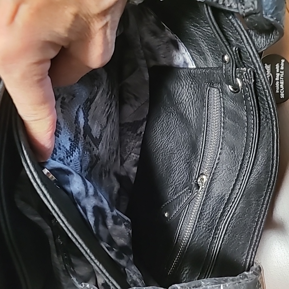 Purse - Picture 4 of 4